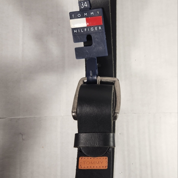 Men's Tommy Hilfiger Black Belt Premium Design - Picture 2 of 3